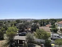 Maison Festival Avignon Hotels in Les Angles