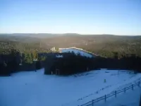 'Slopeside Escape' Mtn Lodge; Looking Directly at Ballhooter!!