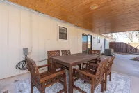 Cave Springs Country Home Close to Everything NWA Has to Offer