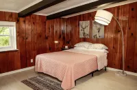 Sky Hi at Buckeye Lake Hotels in Harbor Hills