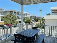 Oceanside Condo, Steps from Beach Hotels in Wrightsville Beach