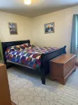 Spectacular kid friendly home 2 minutes to Luzerne beach,10 min to Lake George!