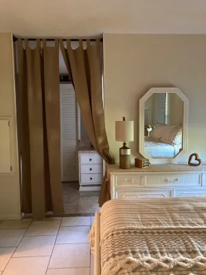 Beautifully Renovated 2 Bed- 2 Bath Home Close to Spanish Springs Town Square