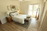 Fully Remodeled!   Three minute WALK to the Pioneer Woman Merc!