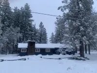 Cozy Fishing Cabin: Hat Creek, Pit River, Fall River, Baum Lake. Burney Falls.