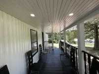 Modern 2 bed Home 10 mins from Dtown Gainesville