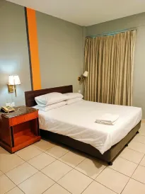 One World Lodging