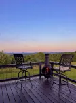 Rustic meets Modern at "The Dairy Barn" Located near I-77 and the New River