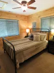 A WELL-APPOINTED CABIN, RURAL RELAXATION, FIREPIT!