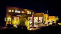 The `Villa Des ÎlesVilla of the Isles)