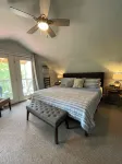KY BOURBON TRAIL LAKEFRONT HOUSE WITH DOCK SLEEPS 8! Year round Hot tub!