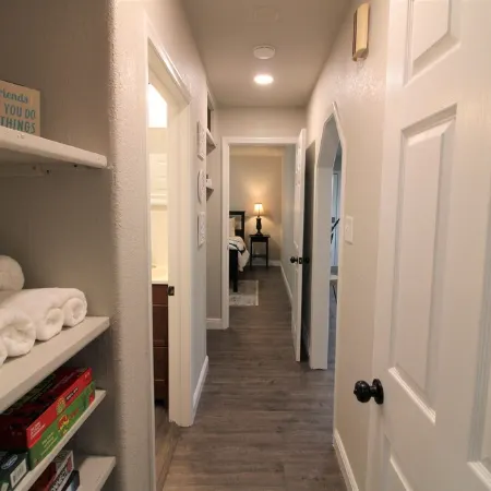 1 hr to Ski ,420ok, Free RV Parking, Private Home, Dogs Are Welcome. Great Loc