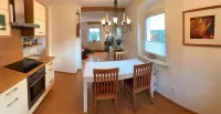 quiet, close to the center, 5 min. to train, 3 bedrooms, family friendly, garden
