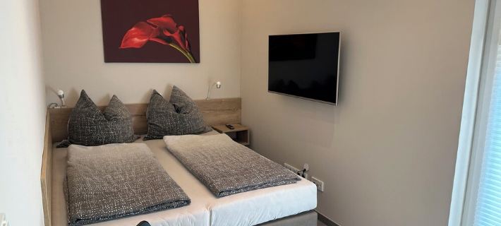 Attractive flat with underground connect. to Hamburg +20 min. to the Baltic Sea Hotels in Stormarn