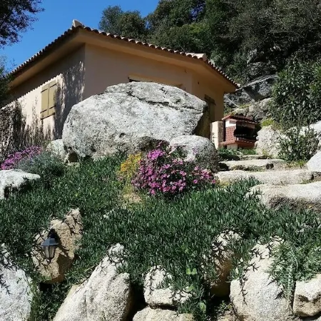 House between the rocks magnificent view of the mountains - Near Figari Отели в г. Фигари