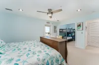 The Sea Pony - 3Bd 3BTH Gulf View Home 1 Block to White Sands of Mexico Beach