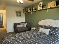 Cozy Cottage With Prairie & Lake Views Near Summer Activities & Lake Geneva