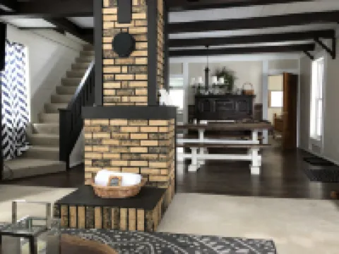 Amish country Farmhouse in quiet Holmes County with fishing