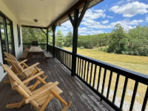 Adorable Cabin at Trout-Stocked Paddy Run Surrounded by GWNF and Hiking Trails Hotels in Frederick County