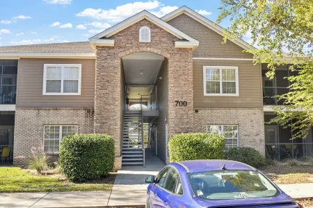 Relaxing Affordable Condo Near Beach, Owa and Ballfields! Отели рядом с достопримечательностью «OWA Parks & Resort»