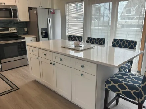 3 bedroom, 2.5 bath unit - Ocean, bay and pool all in a day!