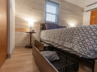 The Rocky Mount: Cozy cabin atop The New River Gorge Hotels in Bluestone River
