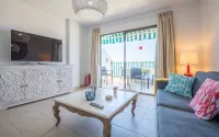 300 - Apartamento con Vistas al mar