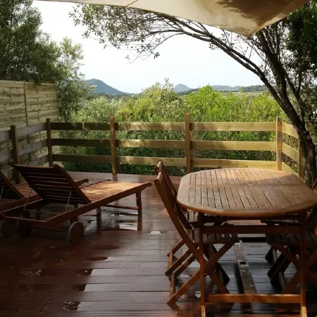 Quiet apartment surrounded by nature ideal for enjoying the South of Corsica Hotels in Figari