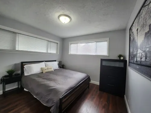 Nice and cozy apartment just 20 min to Detroit Airport and 15 min to Ann Arbor - 2-Star