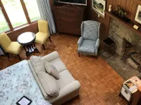 Historic Victoria Lea Guest Cottage In Downtown Tryon, NC Hotels in Tryon