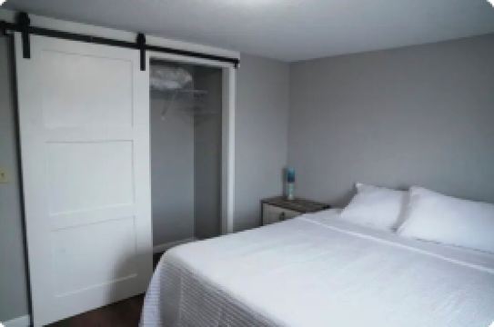 Charming one-bedroom house with a king size with AC and WiFi in enjoyable Wabash