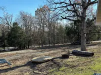 New cabin in Mountain Home 1 mile from Buzzard Roost Marina.