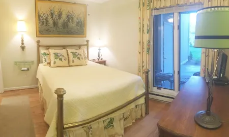 In the ❤️ of Downtown Blowing Rock Condo - 1st Floor - 2Bed 2Bath Отели в г. Blowing Rock