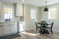 2 BR King Bed Near Duke Hospital & Campus