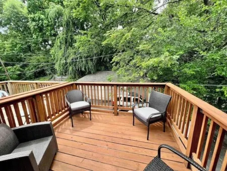 Xavier Place 3 - 2BR by Xavier, Hospital’s & Zoo Отели рядом с достопримечательностью «Цинциннати Зу & Ботаникал Гарден»