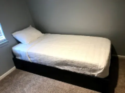 Cabin 3- Overlooks Yarborough Landing and Millwood Lake