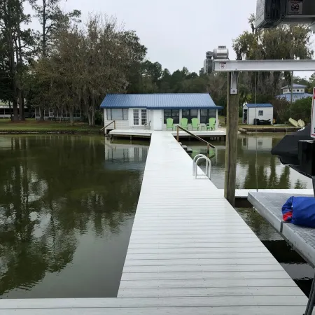 Beautiful Home on Kingsley Lake with Private Dock, 4 Kayaks
