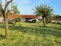 NEW renovated vacation apartment in a quiet location (large fenced property)