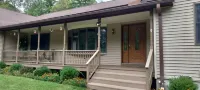 Enjoy our spacious 4 bedroom house with a private pool in a quiet area.