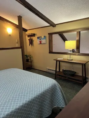 Camelback Resort Mountain Home, sleeps 8