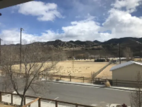 Beautiful Townhome with all the Amenities and access to all Salida has to offer! Hotels in Salida