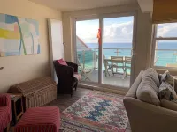 Brantwood, Porthmeor beach, St Ives, CornwallStunning views with beach access - pantai