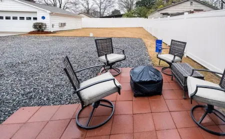 Cozy Concord Cottage