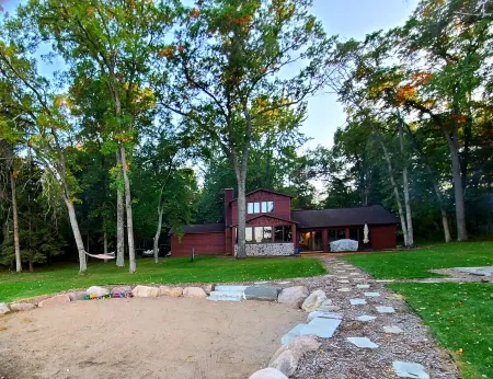 Private Beach, Beautiful Lake Home, Fishing, Recreation - Everything You Need!