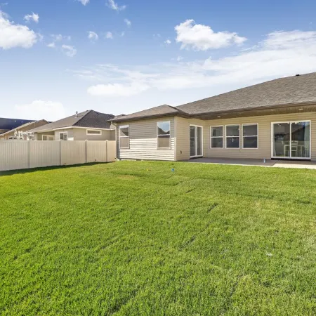 Comfortable New Home in Broadmoor Subdivision