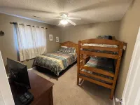 Cozy condo, 2 mi to SDCity, 2 pools, fishing lake