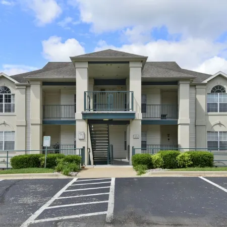 Spacious 3 Bedroom-3 Bath Condo / Gorgeous Views / Heart of Branson / Affordable