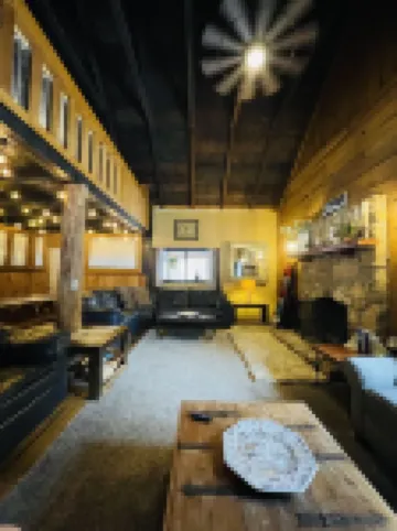 Rustic cabin just outside of Madison!