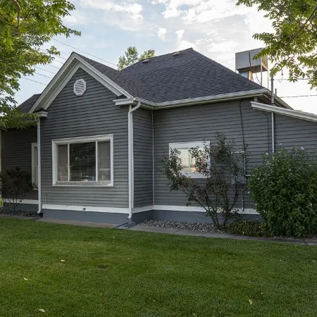 Launch your Colorado adventures – Historic Downtown convenience