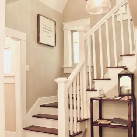 7th Ave Manor, Remodeled 1930’s Manor just minutes from Historic Downtown Laurel